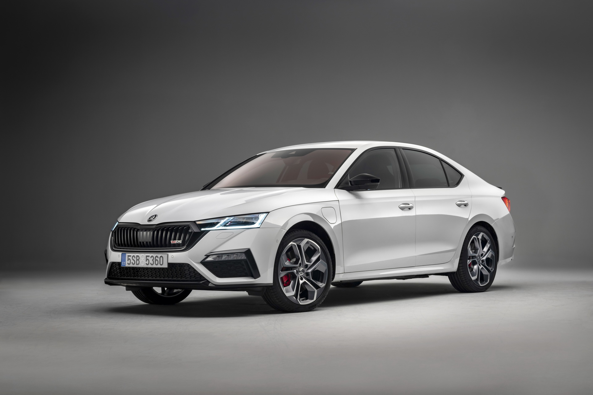 2020-skoda-octavia-rs-unveiled-1.jpg